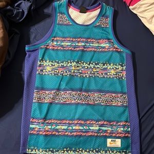 Nike jersey large dri fit